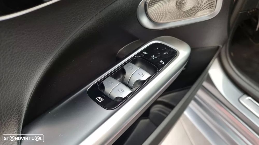 Mercedes-Benz C 220 d AMG Line - 40