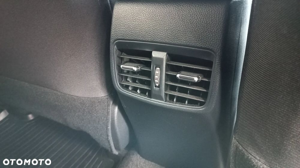 Toyota Corolla 1.8 Hybrid GPF Comfort - 25