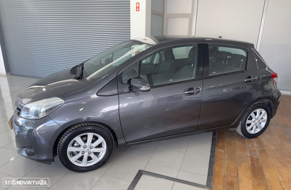 Toyota Yaris 1.0 VVT-i Comfort+P.Style - 11