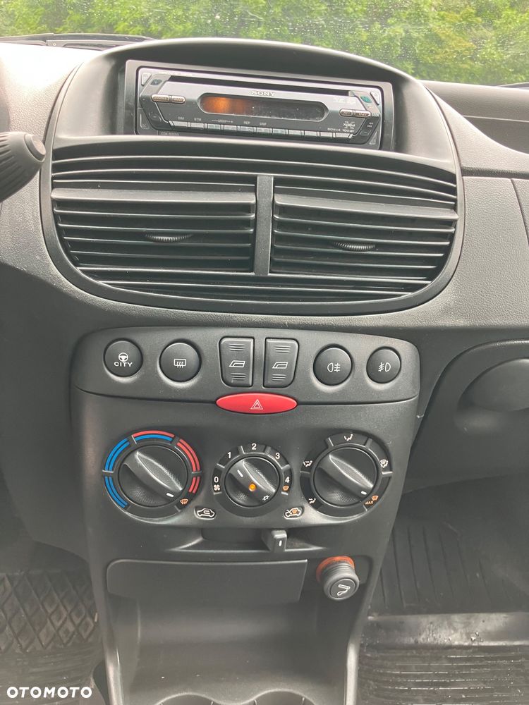 Fiat Punto 1.2 8V Dynamic - 9