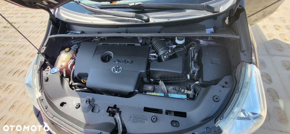 Toyota Verso 2.0 D-4D - 10