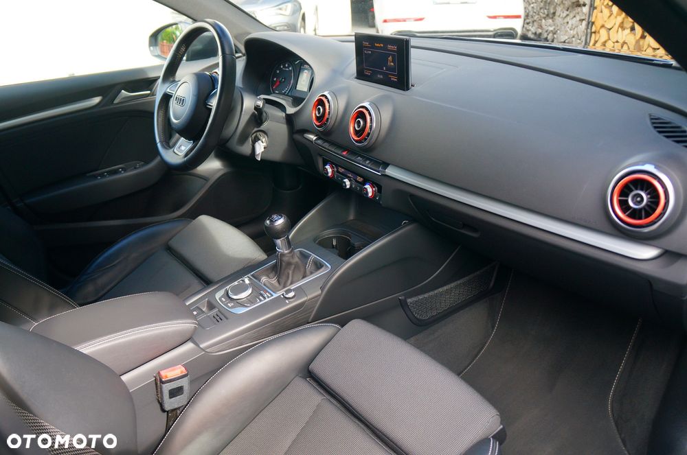Audi A3 Sportback 1.4 TFSI cylinder on demand ultra S line Sportpaket - 26