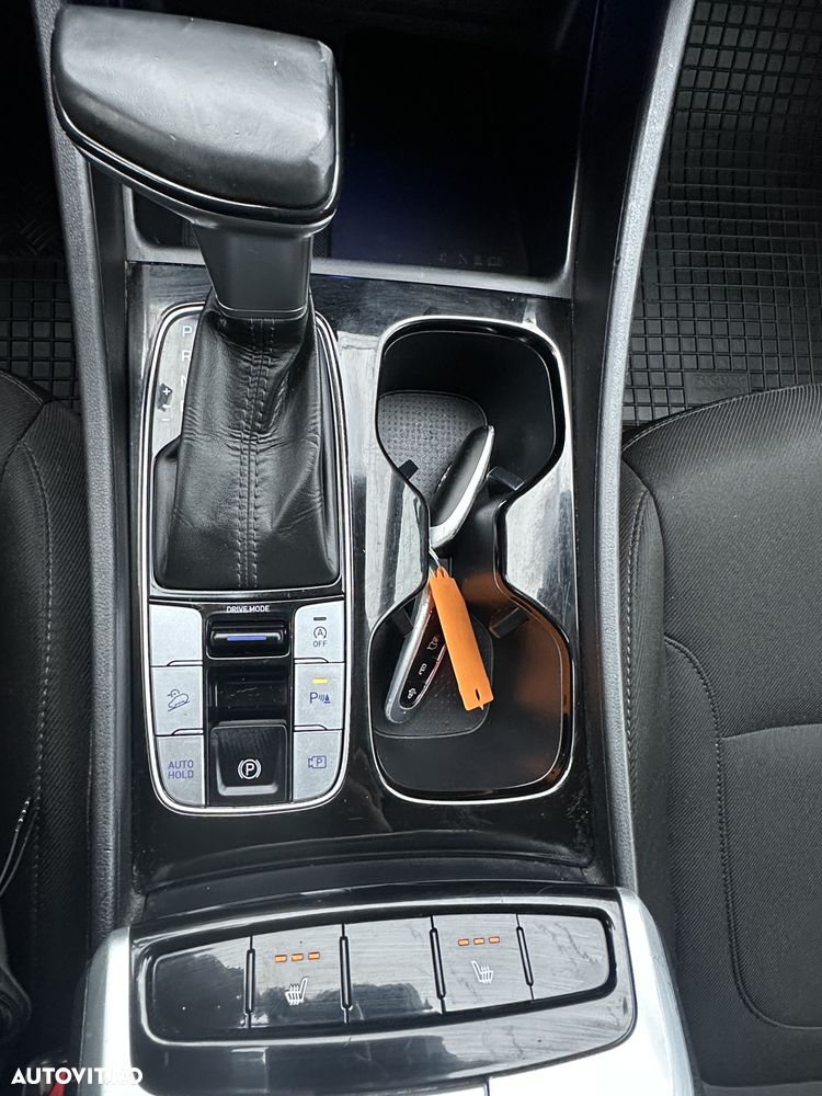 Hyundai Tucson blue 1.6 CRDi 2WD DCT Premium - 13