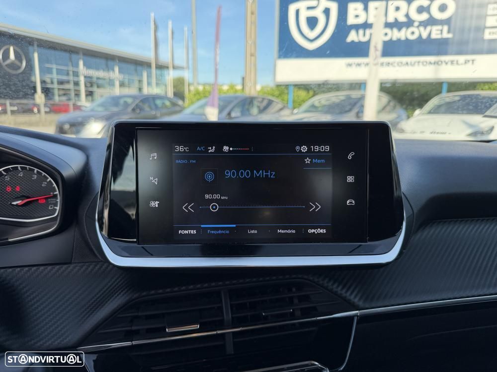 Peugeot 2008 1.2 PureTech Allure Pack - 9