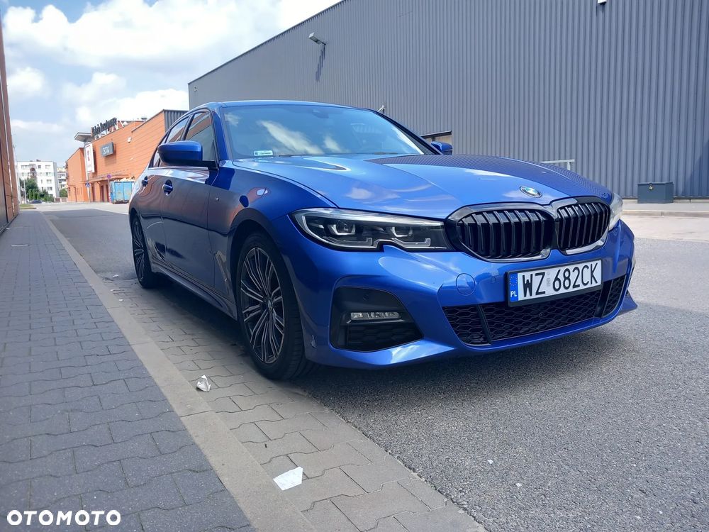 BMW Seria 3 318d M Sport Shadow - 4