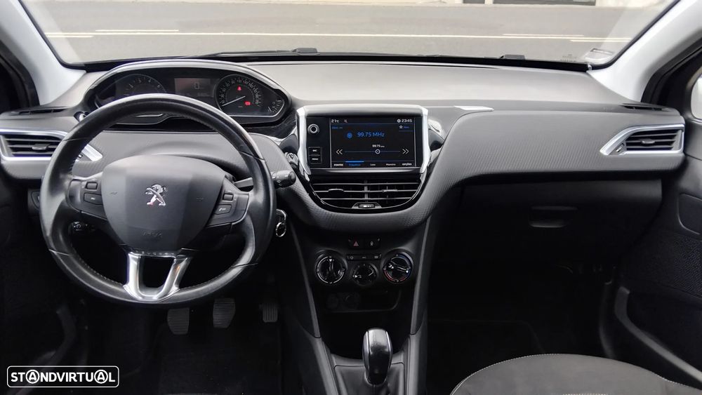Peugeot 208 1.2 PureTech Style - 7