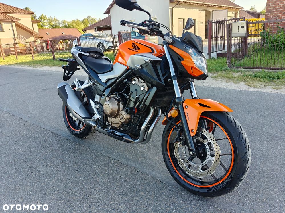 Honda CB - 1