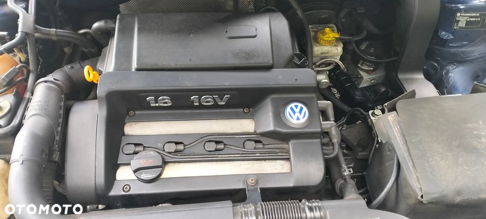 Volkswagen Golf 1.6 - 40