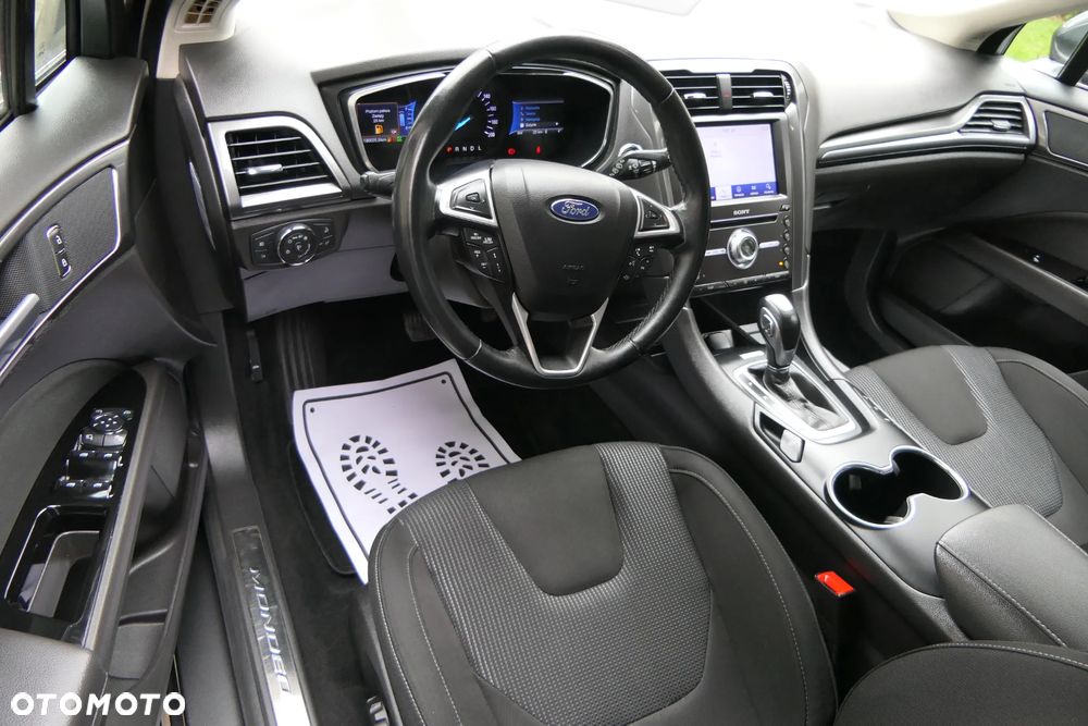 Ford Mondeo 2.0 Hybrid Trend - 18