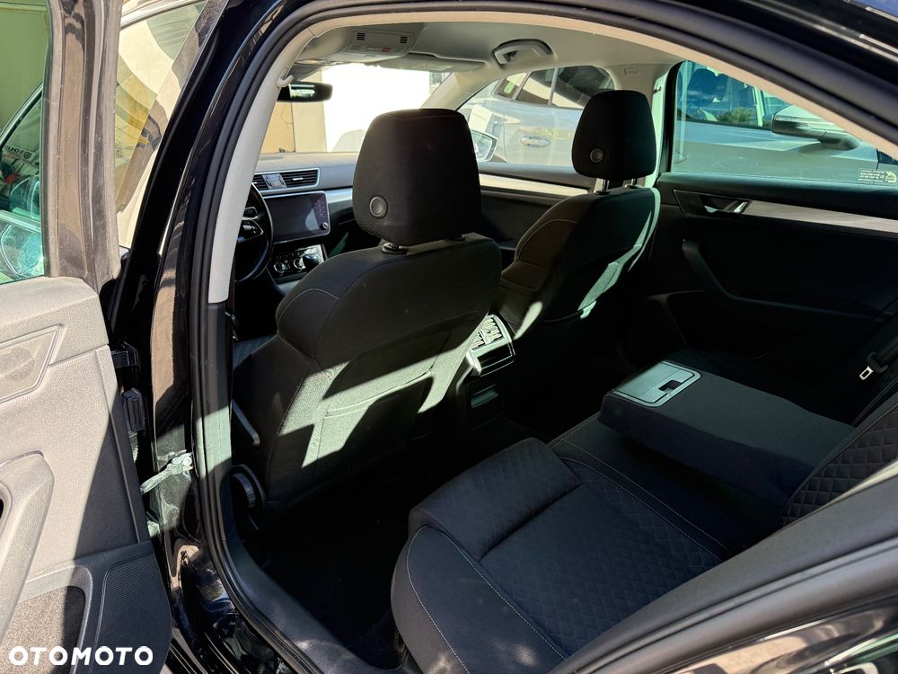 Skoda Superb 2.0 TSI Ambition DSG - 8