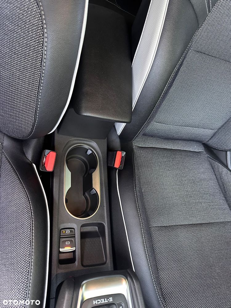 Renault Captur E-TECH Full 145 TECHNO - 30