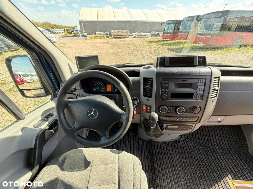 Mercedes-Benz Sprinter 516 - 24