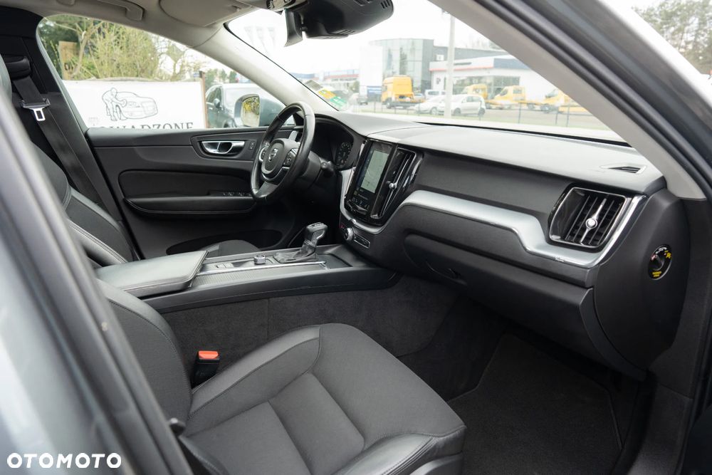 Volvo XC 60 D4 Geartronic Momentum Pro - 25