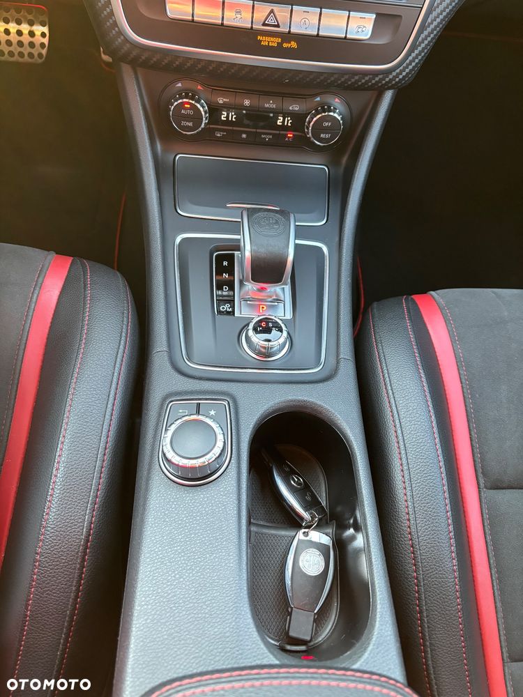 Mercedes-Benz Klasa A AMG 45 4-Matic - 16