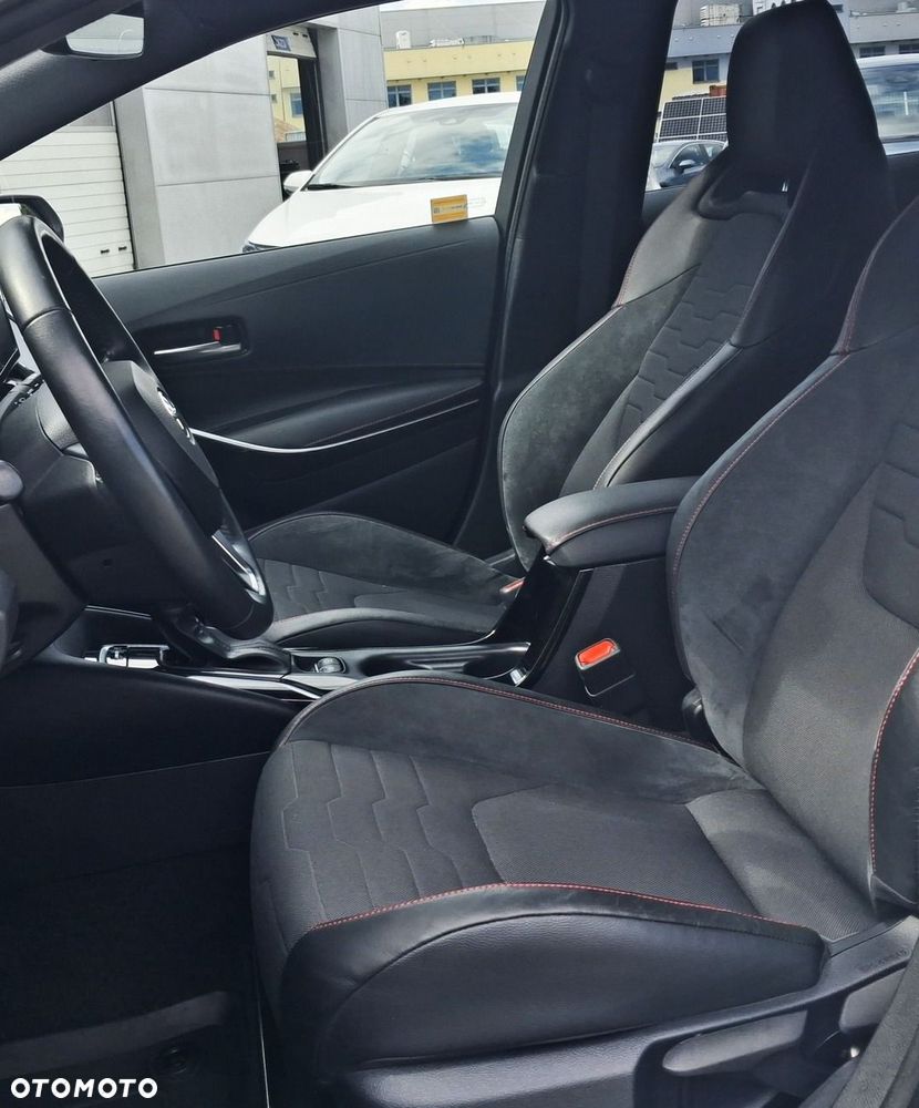 Toyota Corolla 1.8 Hybrid GPF Executive - 29