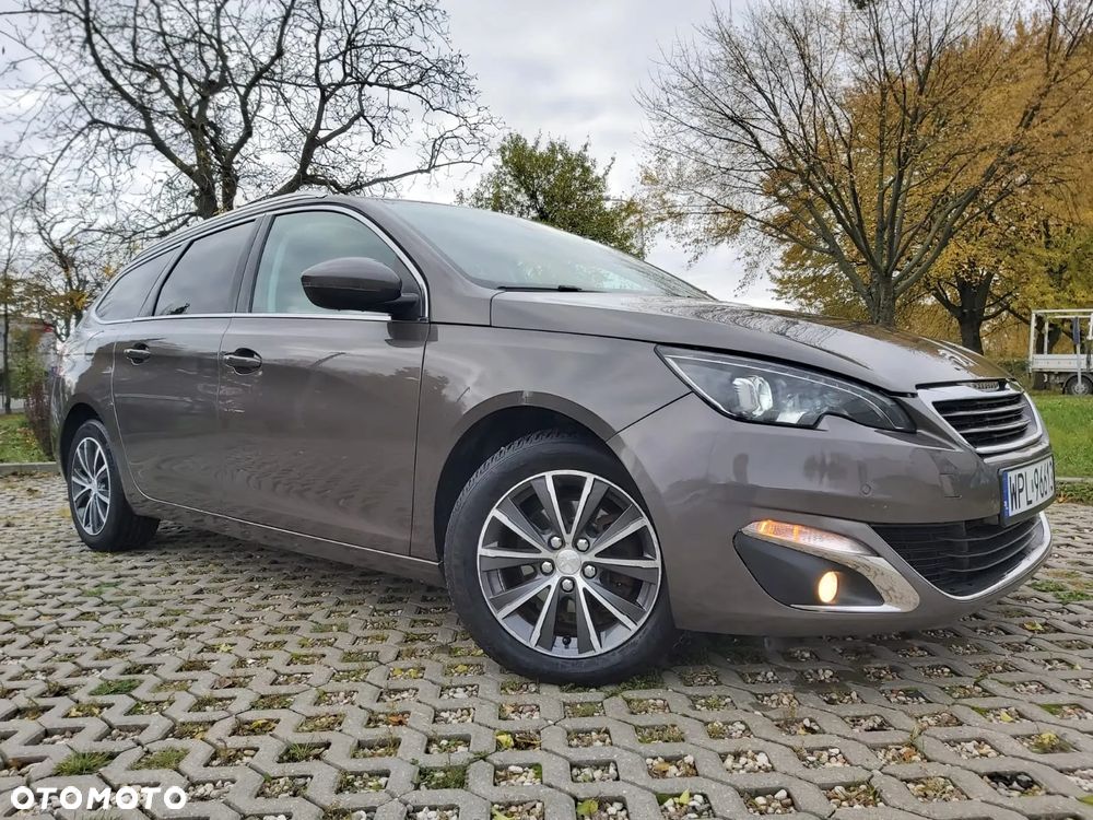 Peugeot 308 1.6 e-HDi Allure S&S - 22