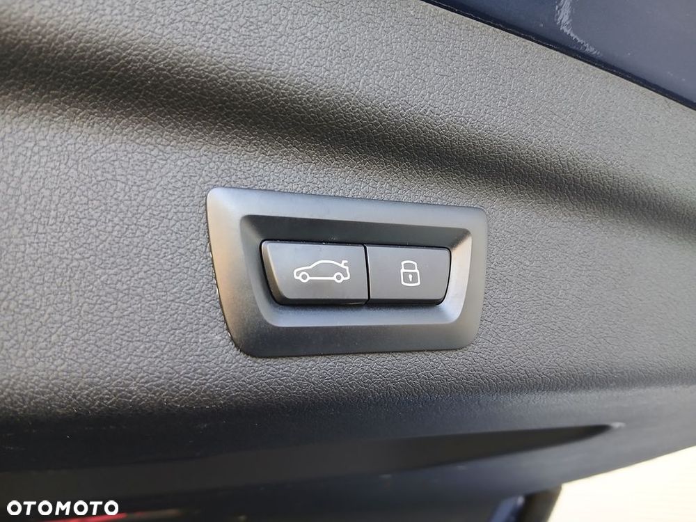 BMW Seria 2 218d GT - 27