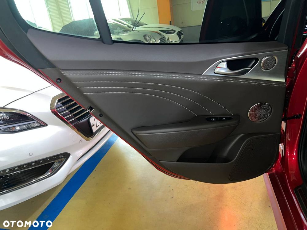 Kia Stinger 3.3 T-GDI V6 GT AWD - 37