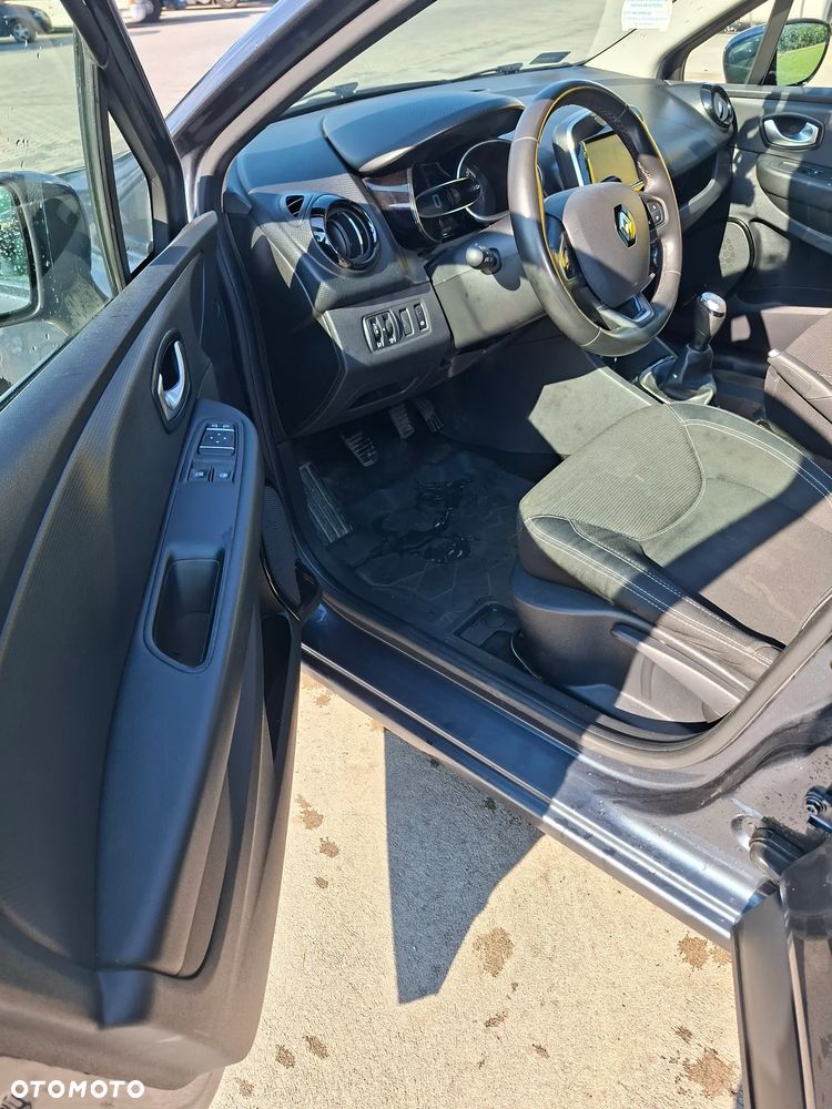 Renault Clio - 7