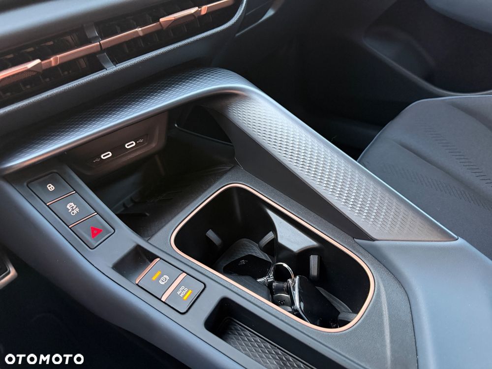 Cupra Terramar 1.5 eTSI mHEV Advantage Edition DCC DSG - 27