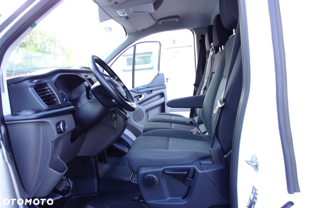 Ford Transit Custom L1H1 Automat 2.0 Ecoblue 130 KM Klima Webasto - 6