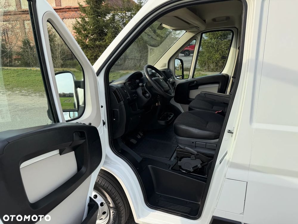 Peugeot Boxer * 2.0 / 130KM * L2H2 * Furgon / Blaszak * Średni / Podwyższany * - 25