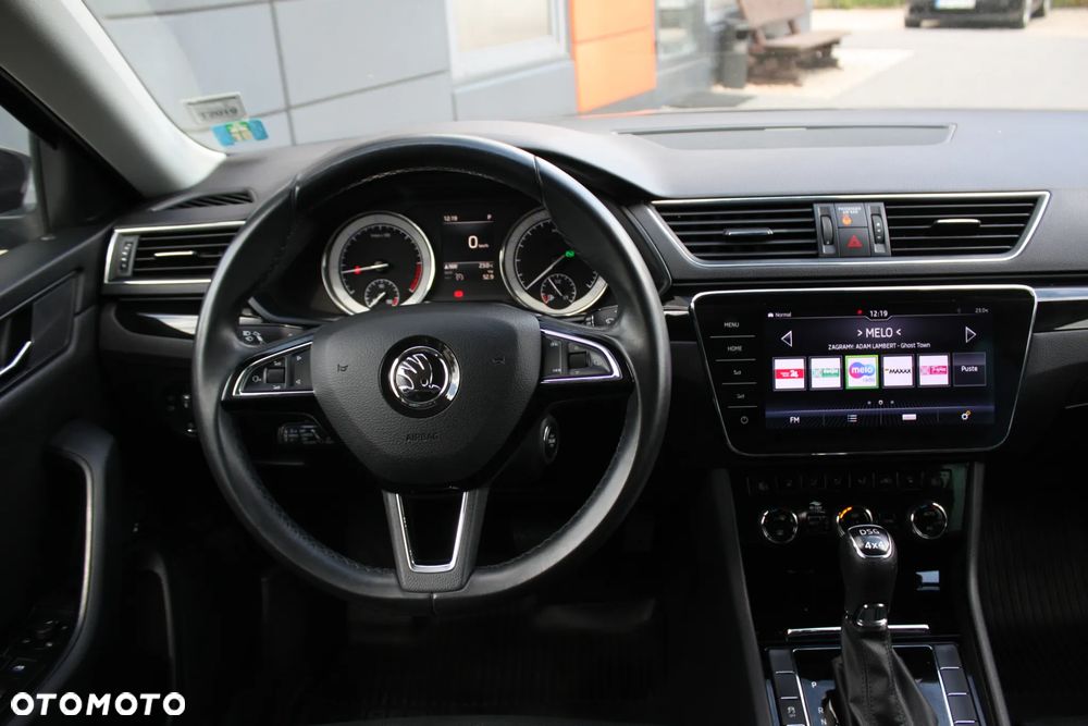 Skoda Superb 2.0 TDI 4x4 L&K DSG - 30