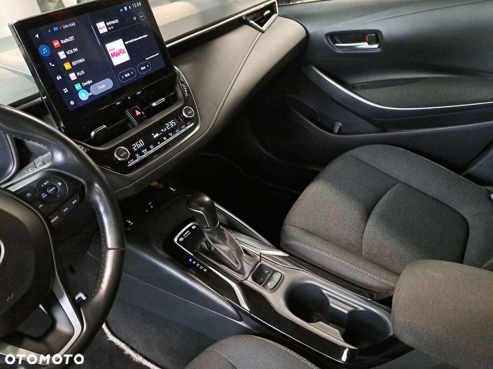 Toyota Corolla 1.8 Hybrid Comfort - 29