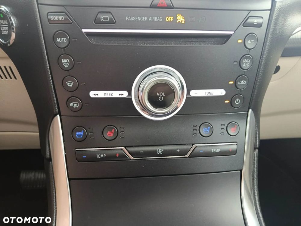 Ford Edge - 22