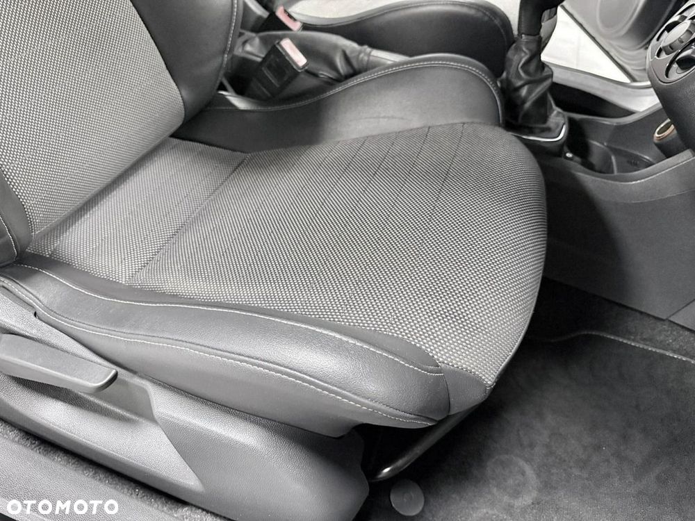 Opel Corsa 1.6 Turbo OPC - 33