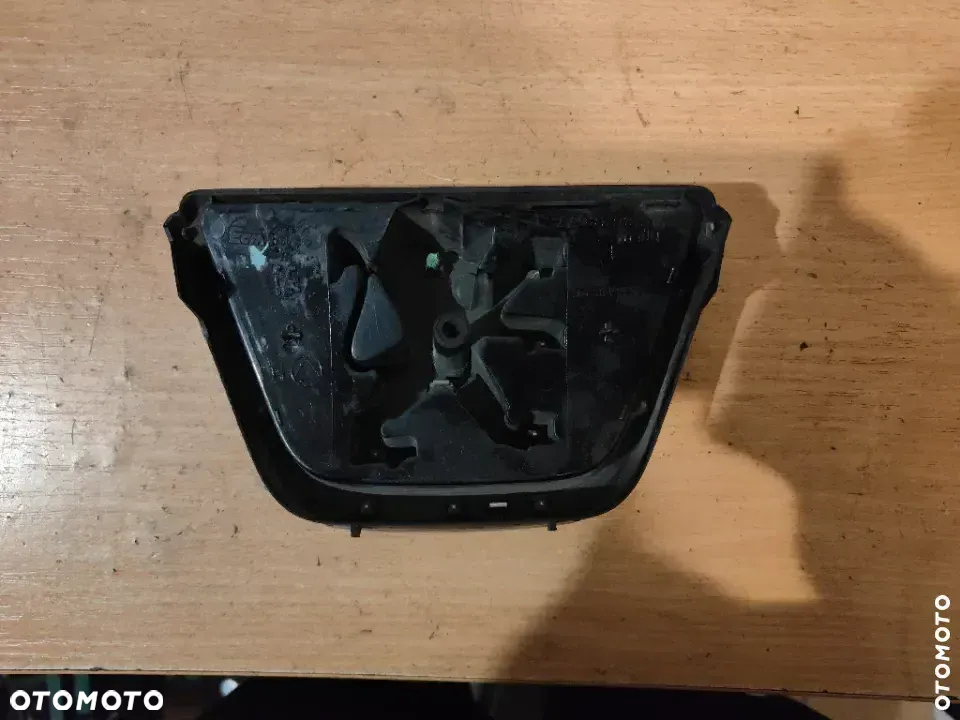 Znaczek emblemat Peugeot 206 9628688677 - 2