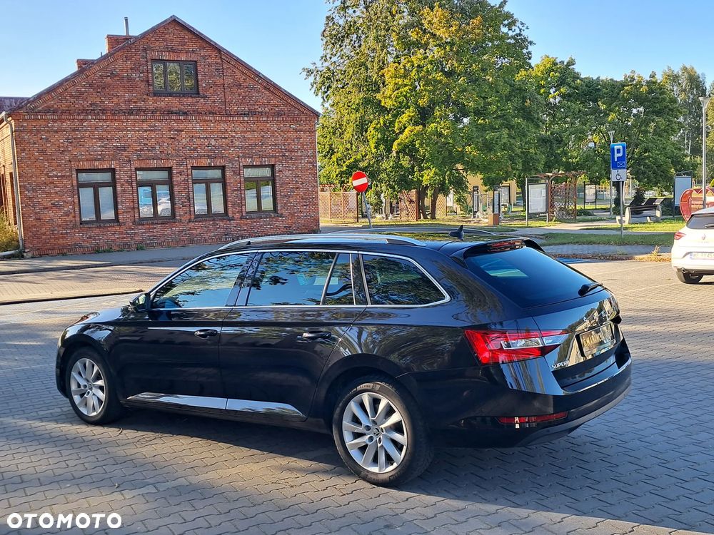 Skoda Superb 2.0 TDI SCR Ambition DSG - 8