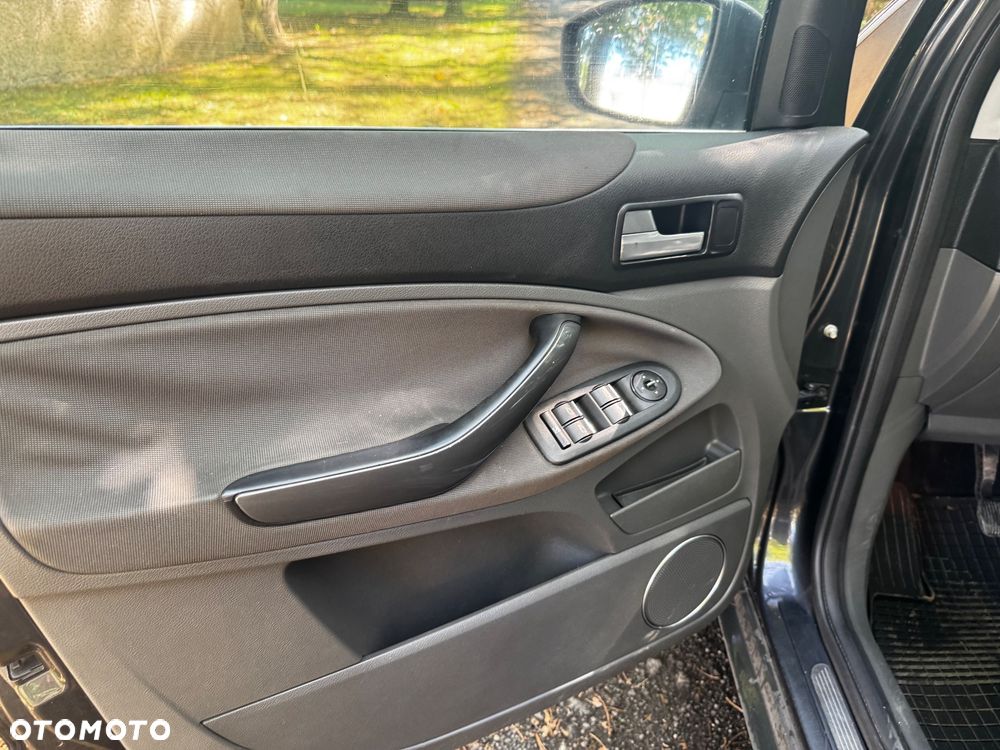 Ford Kuga 2.0 TDCi 4x4 Trend - 16
