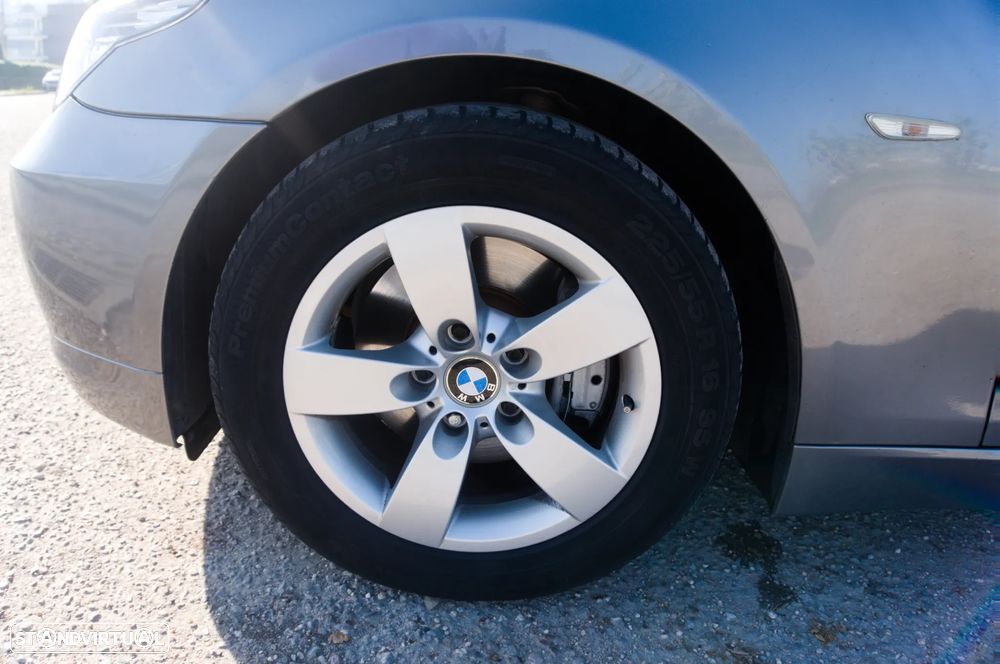 BMW 520 d Touring - 11