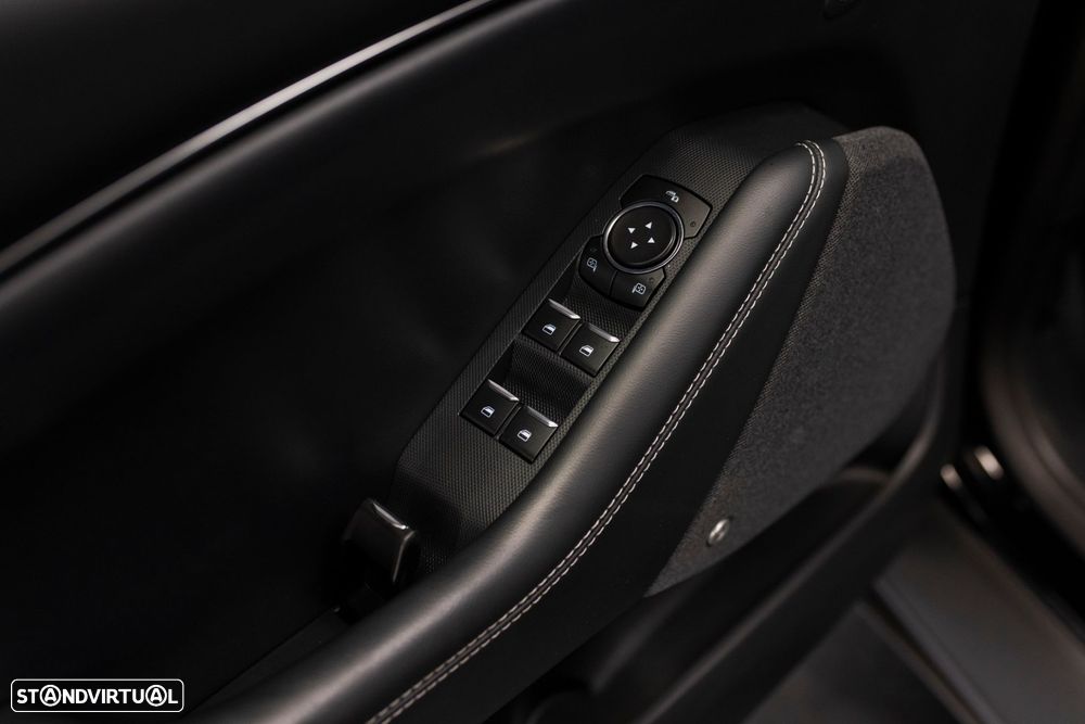 Ford Mustang Mach-E Standard - 31