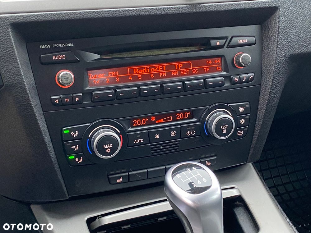 BMW Seria 3 318d - 33