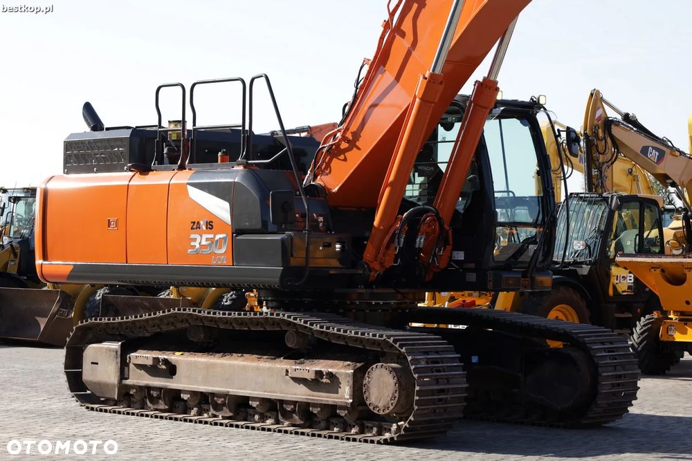 Hitachi ZX350LCN-7 - 13