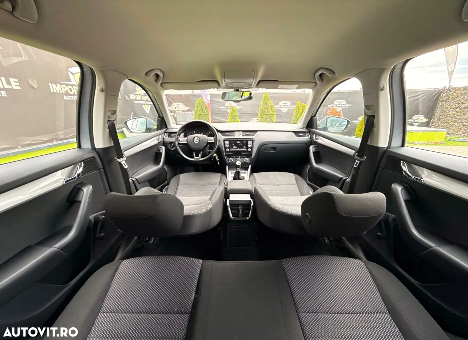 Skoda Octavia Combi 1.6 TDI (Green tec) 4x4 Ambition - 24