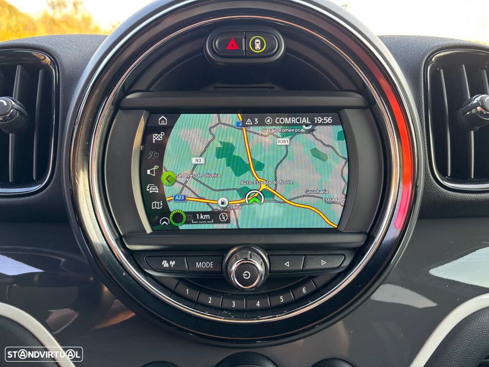 MINI Countryman Cooper SE ALL4 Auto - 27