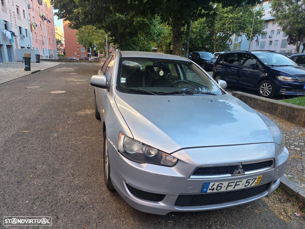 Mitsubishi Lancer 1.5 Invite - 2
