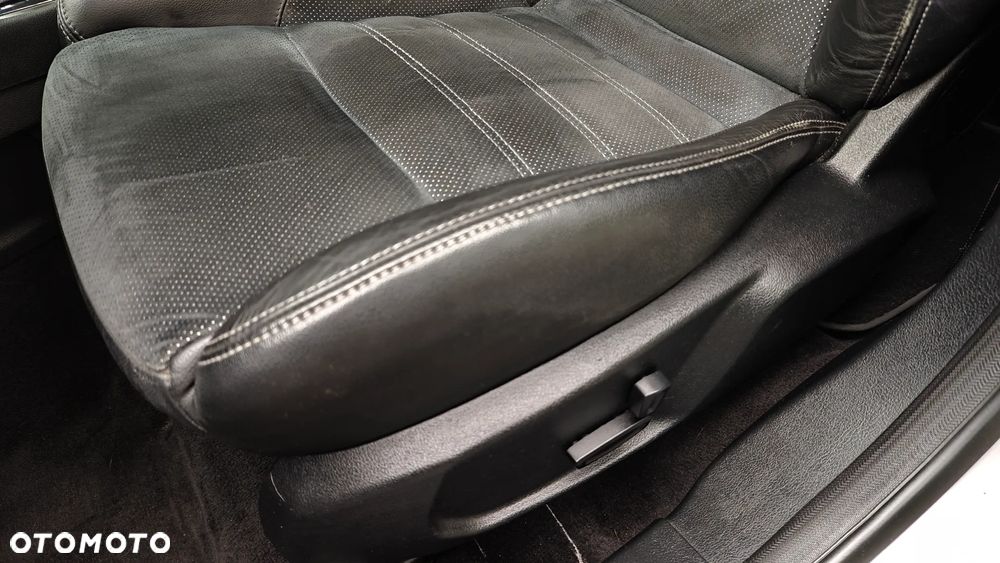 Ford Mondeo 2.0 Titanium X - 9
