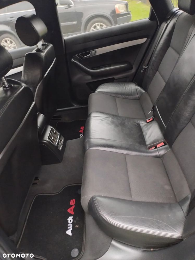 Audi A6 - 6