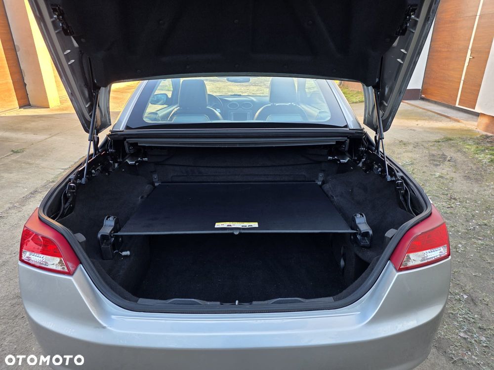 Ford Focus 2.0 16V Titanium - 11