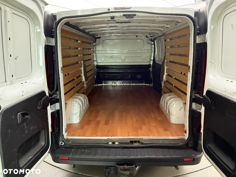 Opel Vivaro - 23