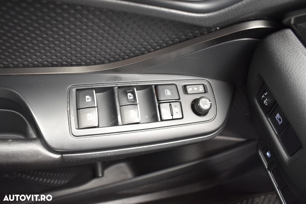 Toyota C-HR Flow - 21