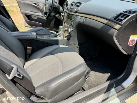 Mercedes-Benz E - 12