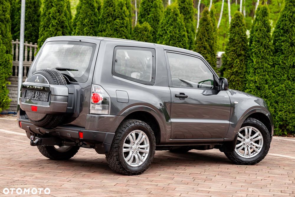 Mitsubishi Pajero 3.2 DI-D Automatik Final Edition - 7