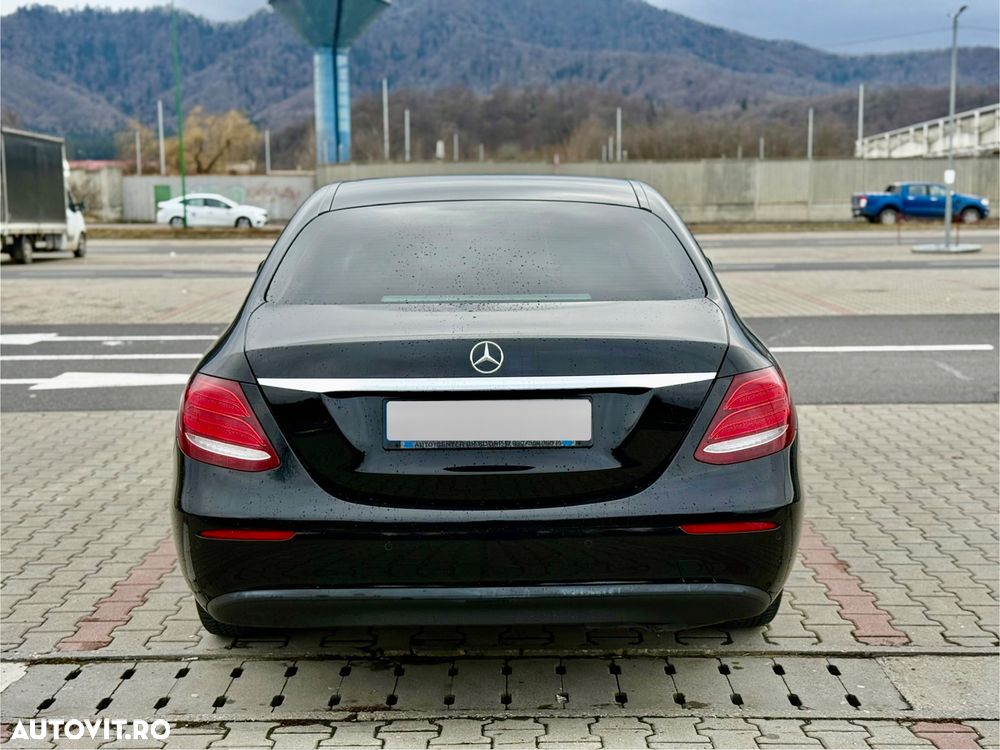 Mercedes-Benz E 220 d 9G-TRONIC - 6