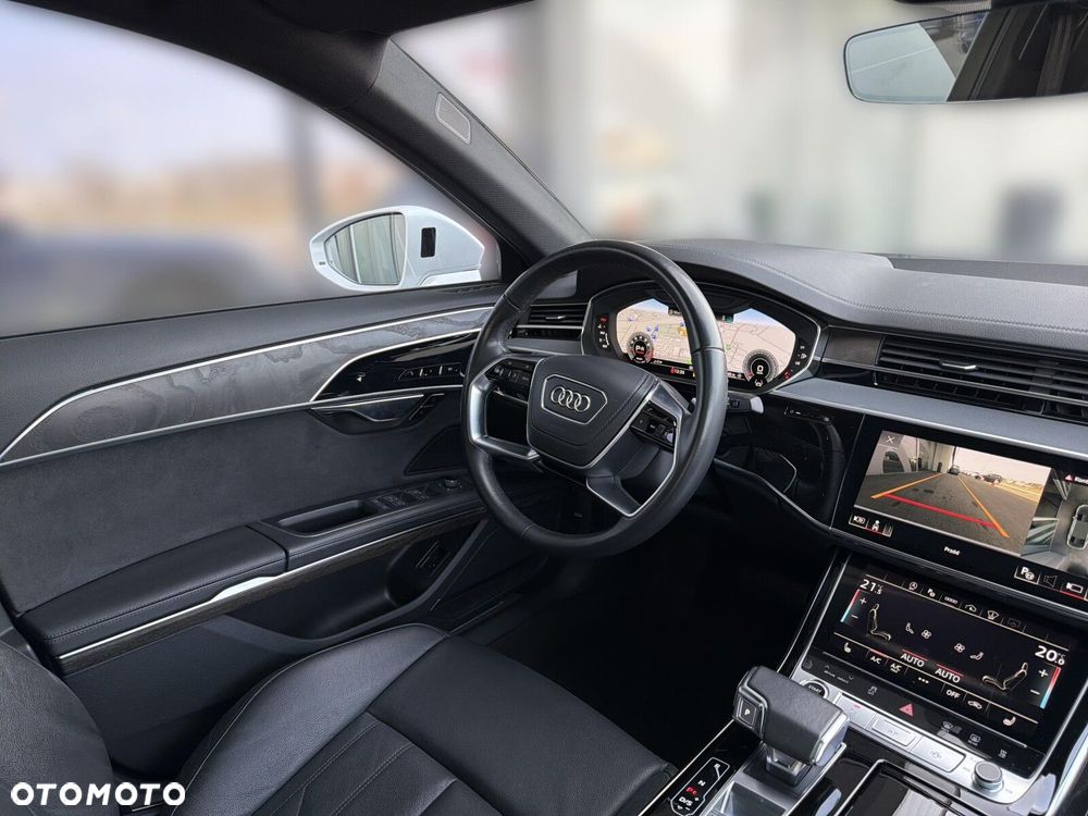 Audi A8 - 17