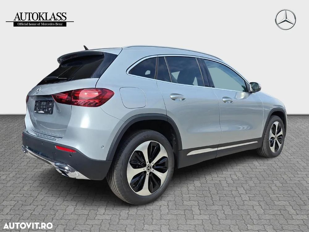 Mercedes-Benz GLA 250 e - 4